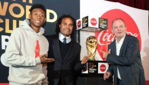 David Alaba mit WM-Pokal, Weltmeister Christian Karembeu und Herbert Prohaska