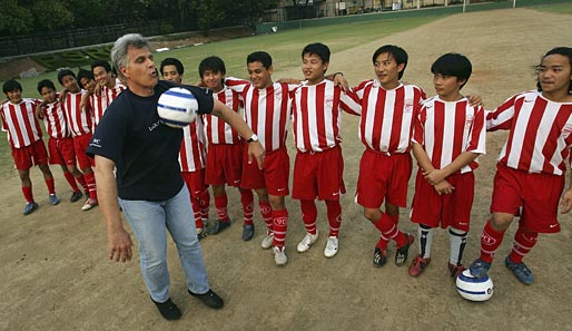 Als Laureus-Academy-Mitglied wechselt er schon einmal zum Fußball, um die Kinder für Sport zu begeistern