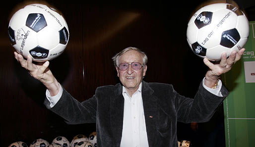 Rudi Gutendorf, der Herr über den globalen Fußball