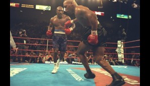 9. November 1996, Paradise: Evander Holyfield entthront Champion Mike Tyson durch Abbruchsieg in der 11. Runde. Eine Sensation! Beim Re-Match kam's zum weltberühmten Biss ins Ohr...