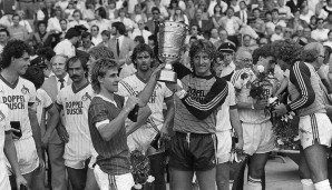 1983, 1. FC Köln - Fortuna Köln: Köln-Derby im Finale in Köln - hat was! Littbarski, Schumacher und Co. setzten sich mit dem Effzeh knapp gegen den Rivalen durch