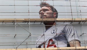 Die Tottenham Hotspur warten mit einer leichten Logo-Veränderung auf! Heim in weiß ...