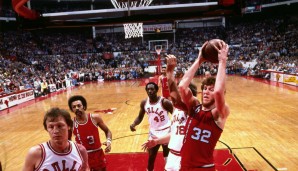 1977: Bill Walton - Portland Trail Blazers - 4-2 vs. 76ers