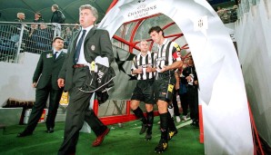 Nach ersten Gehversuchen als Trainer in der zweiten italienischen Liga heuerte Ancelotti 1999 bei Juve an, wo er das Team von Marcello Lippi übernahm. Nach dem Scheitern in der Gruppenphase der CL 2000/01 übernahm Lippi wieder das Amt