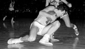 Dolph Schayes (Syracuse Nationals/ Philadelphia 76ers, 1949-1964): 15 Saisons. Erfolge: NBA Champion (1955), 12x All-Star (1951-1962)