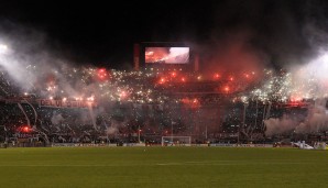 Doch auch der Erzrivale River Plate weiß, wie man sich als guter Gastgeber präsentiert. Anlass hierfür war eine Partie in der südamerikanischen Champions League 2014