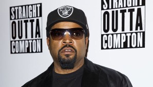Rapper und Schauspieler Ice Cube wiederum lässt keinen Zweifel daran, wer sein Team ist: die - noch - Oakland Raiders