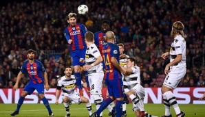 Vorsicht Gladbach! Lionel Messi, das Kopfballungeheuer schlechthin, kam in dieser Szene ungehindert an den Ball
