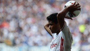 Platz 1: Douglas Santos (Hamburger SV), 49 Einwürfe zum Gegner