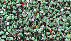 Die zahlreich erschienenen Fans hielten das Chapecoense-Logo in die Luft