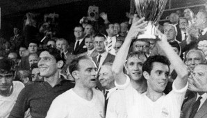 Real Madrid (Saison 1959/60, 92 Tore in 30 Spielen: Schnitt von 3,07): Eine Spielzeit später wurde Barca von den Königlichen um Kapitän Jose Santamaria als beste Offensive abgelöst