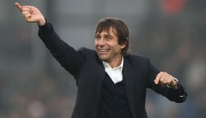 TRAINER: Antonio Conte (FC Chelsea, 16 Siege, 1 Unentschieden, 2 Niederlagen)
