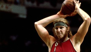 Blazers - Cavs, 1974: Der Bart von Bill Walton wuchs im Spiel zwischen Portland und Cleveland sicher einige Zentimeter. Nach 20 weiteren Spielminuten durften die Blazers endlich über den 131:129-Sieg jubeln