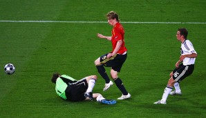 Deutschland erreicht das Finale gegen Spanien, doch Fernando Torres macht die Titelträume zunichte (mal wieder)