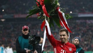 Philipp Lahm macht Schluss! Der ehemalige Kapitän der Nationalmannschaft und aktuelle des FC Bayern wird am Samstag mit seiner achten Meisterschaft seine Karriere beenden. SPOX lässt eine besondere Laufbahn Revue passieren