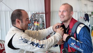 Auch privat ist Ljungberg wild unterwegs, liebt den Nervenkitzel. 2010 stieg er beim Red Bull Air Race als Gast ins Flugezeug