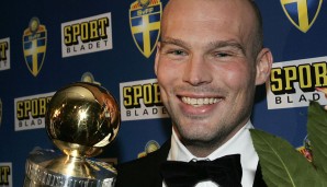 Im selben Jahr wurde er zum ersten Mal zu Schwedens Fußballer des Jahres gewählt. 2006 gewann er die Auszeichnung erneut