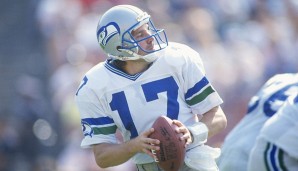 1. Dave Krieg (1980) - 213 Spiele, 38.147 Yards, 261 TD, 199 INT (Seahawks, Chiefs, Lions, Cardinals, Bears, Tennessee Oilers)