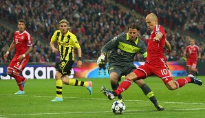 Im ersten Champions-League-Finale zweier Bundesligisten setzen sich die Bayern im Wembley Stadium ebenfalls gegen die Dortmunder durch: 2:1 durch Arjen Robben