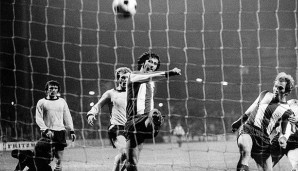 27.11.1971: Es ist eine der hellsten Stunden in der Geschichte Bayern Münchens. Gerd Müller & Co. führen den BVB vor und gewinnen am Ende mit 11:1