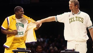 Magic kam als Gast und tat, was ein Laker eigentlich niemals tun sollte: Er zog ein Celtics-Shirt an
