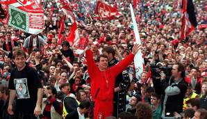 Als erster Aufsteiger überhaupt feierte der 1. FC Kaiserslautern 1998 den Meistertitel in der Bundesliga. Die Mannschaft von Otto Rehhagel verwies dabei die von Giovanni Trapattoni trainierten Bayern auf den zweiten Platz.