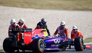 Sebastian Vettel musste seinen Red Bull abschleppen lassen