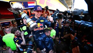 Max Verstappen gewann sein erstes Formel-1-Rennen