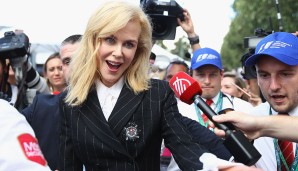 Vielleicht war Super-Seb aber auch nur von dieser Dame abgelenkt: Hollywood-Star Nicole Kidman stattet der Formel 1 hier einen Besuch ab