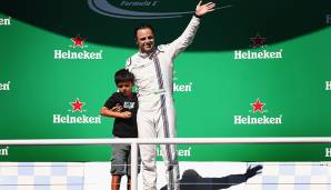 Harmonisch und vor allem tränenreich ist Felipe Massas zweiter Formel-1-Abschied in seiner Heimat Brasilien. Auf dem Siegerpodest winkt er mit seinem Sohnemann den Fans zu