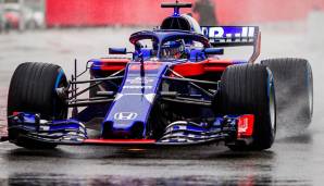 Toro Rosso baut an die Oberkante seines Halo-Rings einen weiteren Steg - ob das einen aerodynamischen Vorteil bringt? So oder so müssen die Fahrer viel, viel Regen aushalten.