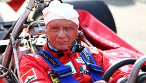 Niki Lauda 2014 am Start eines Legendenrennens.