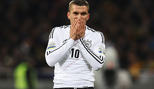 Lukas Podolski versachte am Montagmorgen in Köln einen Autounfall