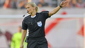 Bibiana Steinhaus ist die erste Schiedsrichterin in der Bundesliga