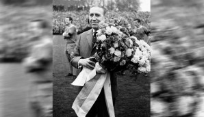 Ernst Kuzorra (*16.10.1905, †1.1.1990) - Spieljahre: 1923-1949 - Ehrenspielführer - Deutscher Meister: 1934, 1935, 1937, 1939, 1940, 1942, Deutscher Pokalsieger: 1937