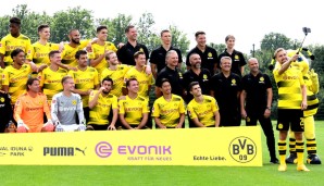 Platz 2 - Borussia Dortmund: "Eine neue Interpretation von Streifen. Gut gemacht!", johlt man in der Design-Hochschule. Der BVB revoluzzert auch beim "raffiniert schwarz paspelierten Halsausschnitt"