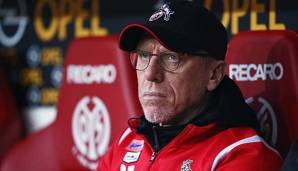 Peter Stöger bleibt vorerst auf der Bank des 1. FC Köln