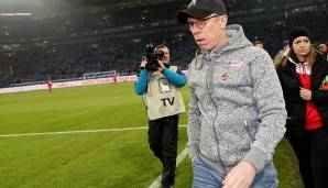 Die Bild berichtet, es gebe zwei heißen Kandidaten: Zum einen den vor Kurzem beim 1. FC Köln entlassenen Peter Stöger. Er war bereits im vergangenen Transferfenster im Visier des BVB