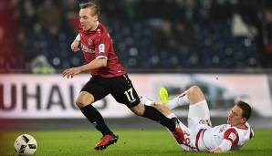 Uffe Bech: Der Däne ist nach Knie-OP wieder ins Training eingestiegen, hat aber keine Zukunft mehr bei Hannover 96. Der Klub sucht nach Abnehmern für den 24-Jährigen