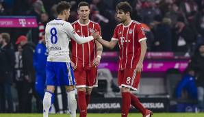Erstmals seit der Bekanntgabe seines Wechsels traf Goretzka auf seine künftigen Teamkollegen. Das Duell ging an die Bayern. Goretzka erhielt einen ersten Vorgeschmack auf den Konkurrenzkampf, der ihn in München erwartet. Die Spieler in der Einzelkritik.