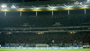 In Frankfurt ging das erste offizielle Montagsspiel der Bundesligageschichte über die Bühne. Die Premiere wurde von erbitterten Protesten der Eintracht-Fans begleitet.