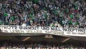 Die Gladbach-Fans bereiteten diesen Banner für Leipzig-Trainer Ralf Rangnick vor.