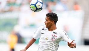 PEDRINHO: Der Rechtsaußen vom brasilianischen Klub Corinthians, der noch einen Vertrag bis 2020 besitzt, wurde bereits im vergangenen Jahr mehrfach mit dem BVB in Verbindung gebracht. Nun gibt es ein Update...
