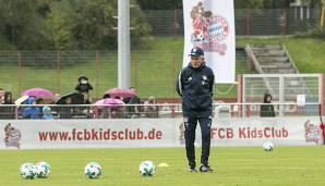Jupp Heynckes stand am Montag erstmals wieder als Trainer des FC Bayern auf dem Platz
