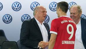 Uli Hoeneß will Robert Lewandowski nicht ziehen lassen.