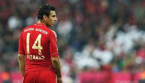 Claudio Pizarro ist nur einer von vielen legendären Spielern, die beim FC Bayern die Nummer 14 trugen.