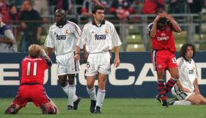 9. Mai 2000, Halbfinale Champions League, Rückspiel, FCB - Real 2:1: Jankers frühe Führung lässt die Münchener kurz auf die Wende hoffen, doch Anelka besorgt das Auswärtstor. Elbers Siegtreffer ist zu wenig, Effenberg ist die Enttäuschung anzusehen.
