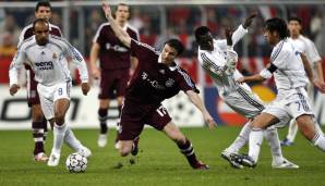 7. März 2007, Achtelfinale Champions League, Rückspiel, FCB - Real 2:1: Roy Makaay traf bereits nach zehn Sekunden - bis heute das schnellste Tor der Champions-League-Geschichte. Van Bommel flog in der Schlussphase noch mit Gelb-Rot vom Platz.