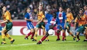 Bei George Weah hätte es schon mal klappen können. War in den 90ern mal der beste Stürmer der Welt und spielte neben PSG für Milan. Ein Halbfinale 1995 war das Highlight