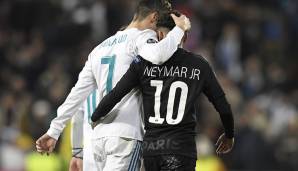 Ronaldo und Neymar auf dem Weg in die Kabine. Vor der Pause erzielte Ronaldo in der CL bislang 44 Tore, nach dem Seitenwechsel steht der Zähler bei 54. In der Nachspielzeit traf er drei Mal.